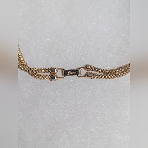 Vintage Coro Gold Necklace with Rose & Blue Details - Picture 2 of 3